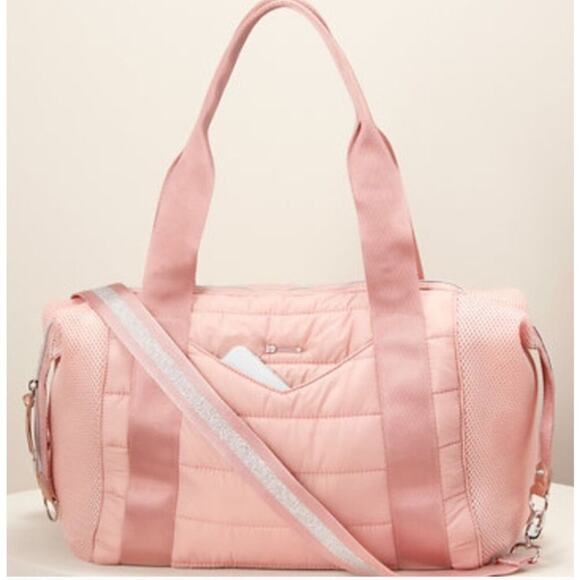 STELLA & DOT Crush It Duffle bag - Picture 1 of 12